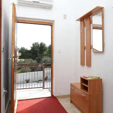 16345a Apartment